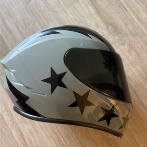 City Triangles Gray Helmet with Black Stars